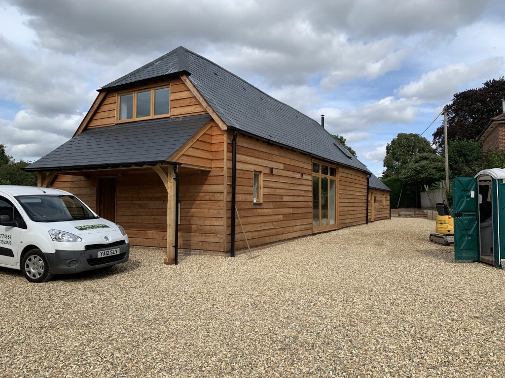 WhatsApp Image 2024-04-16 at 21.33.51 (1)